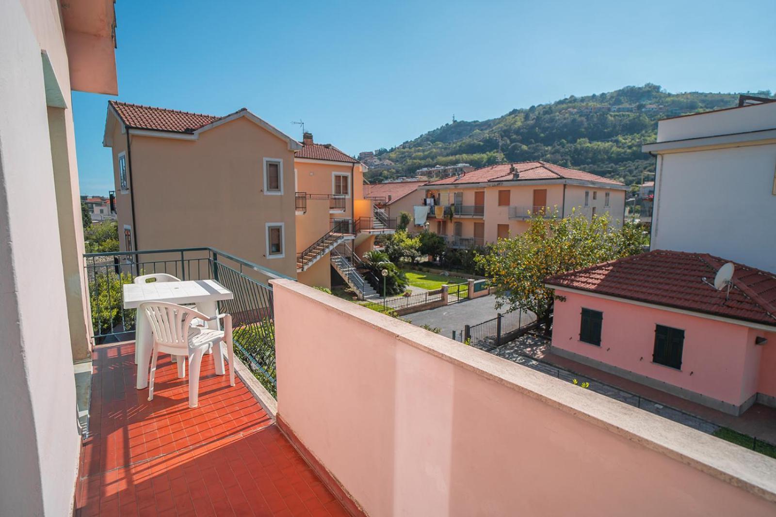 Casa Vacanze Ferrando Pietra Ligure Bagian luar foto