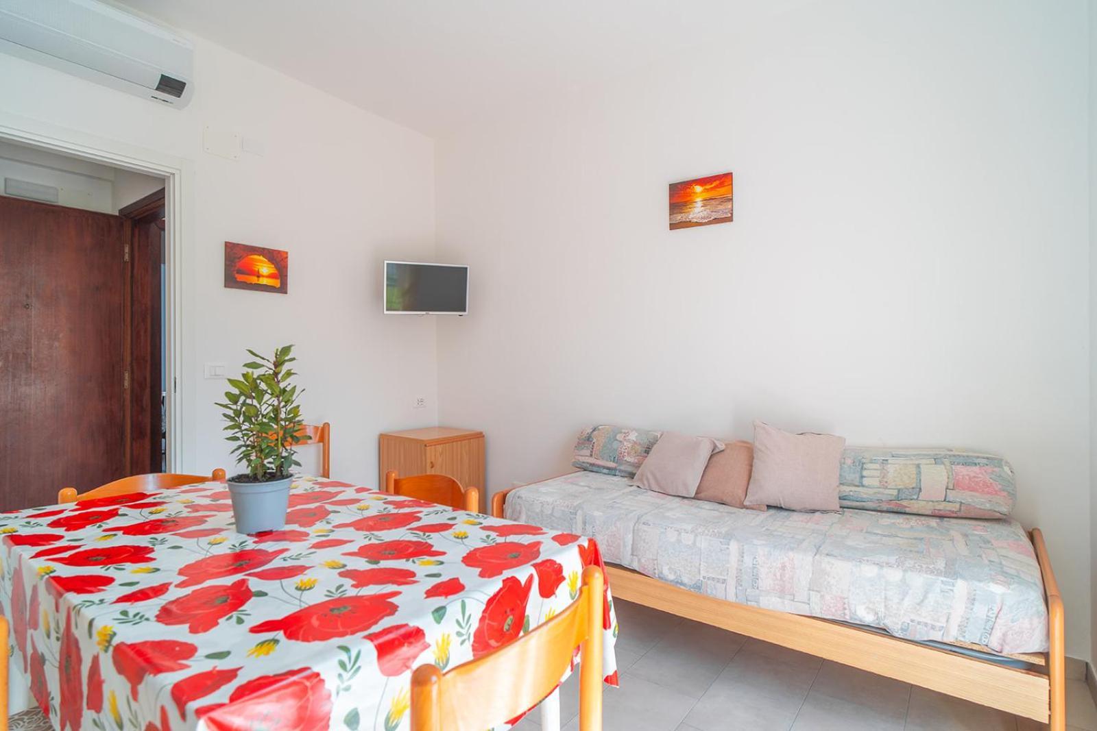 Casa Vacanze Ferrando Pietra Ligure Bagian luar foto
