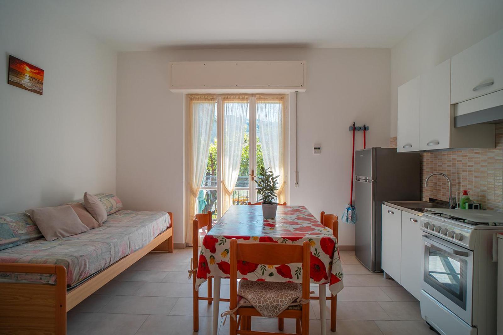 Casa Vacanze Ferrando Pietra Ligure Bagian luar foto