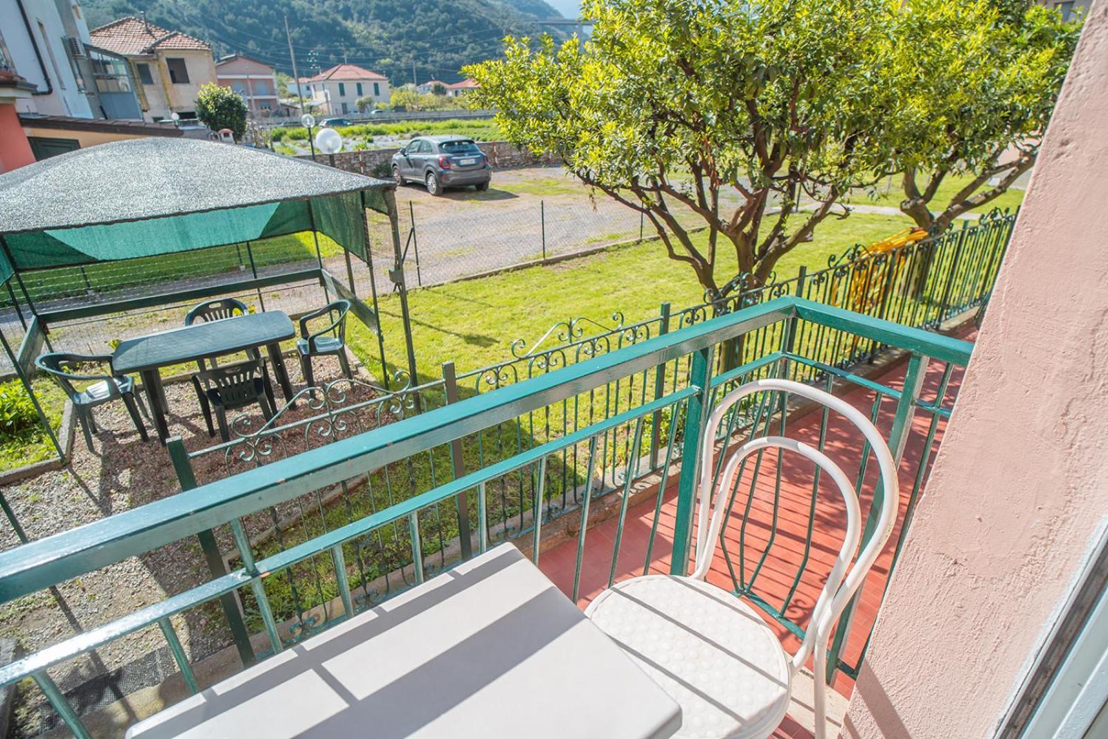 Casa Vacanze Ferrando Pietra Ligure Bagian luar foto